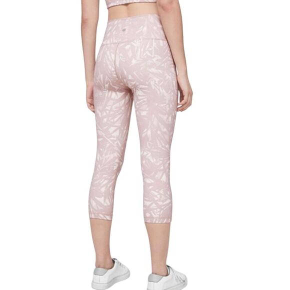 Lululemon Wunder Under High-Rise Luxtreme leggings Shadow Leaf Light Ivory SZ 6 - Picture 2 of 8